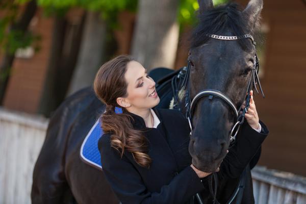 how to type a any horse